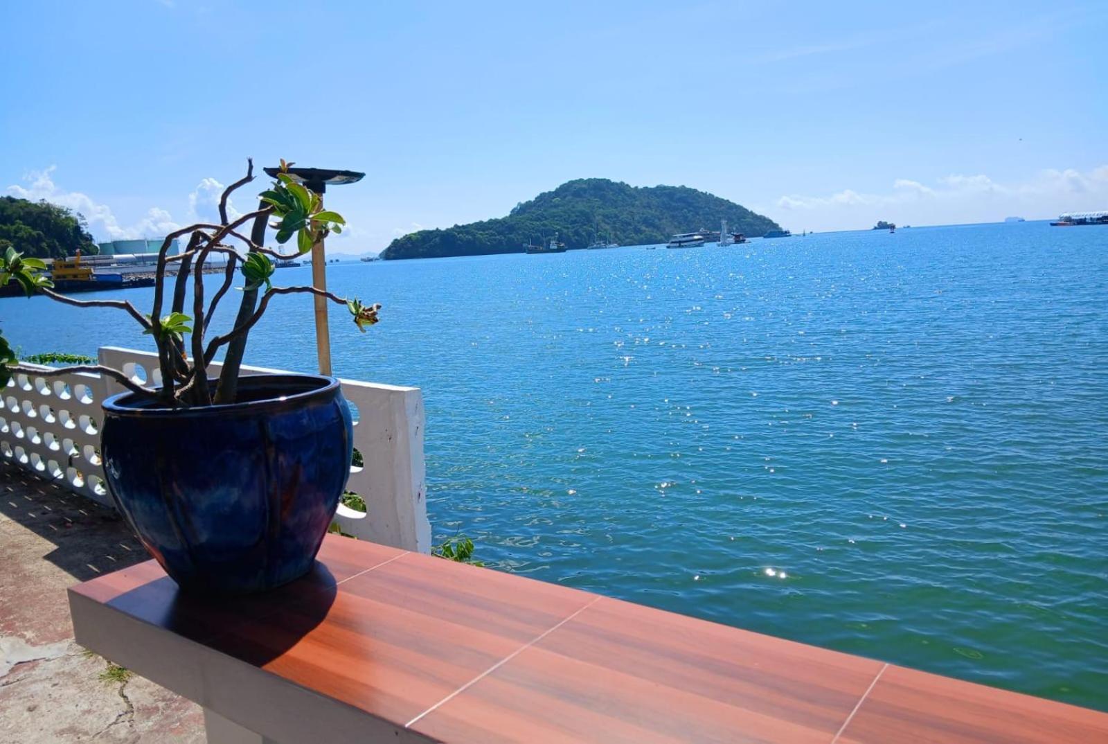 Water'S Edge Resort , Cape Panwa Exterior photo